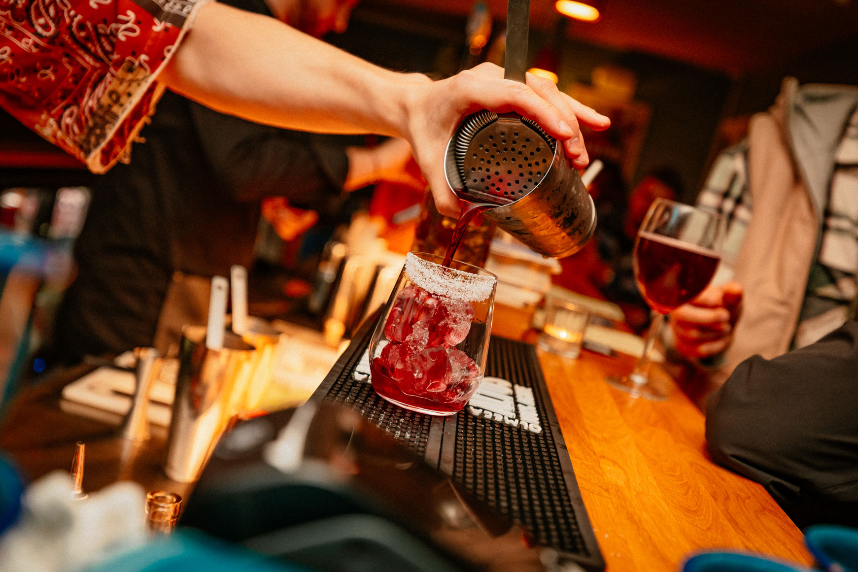 hugo-kokteili-valamine